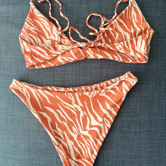 NWT Skatie Vibrant Orange Zebra Bikini - Picture 4 of 7